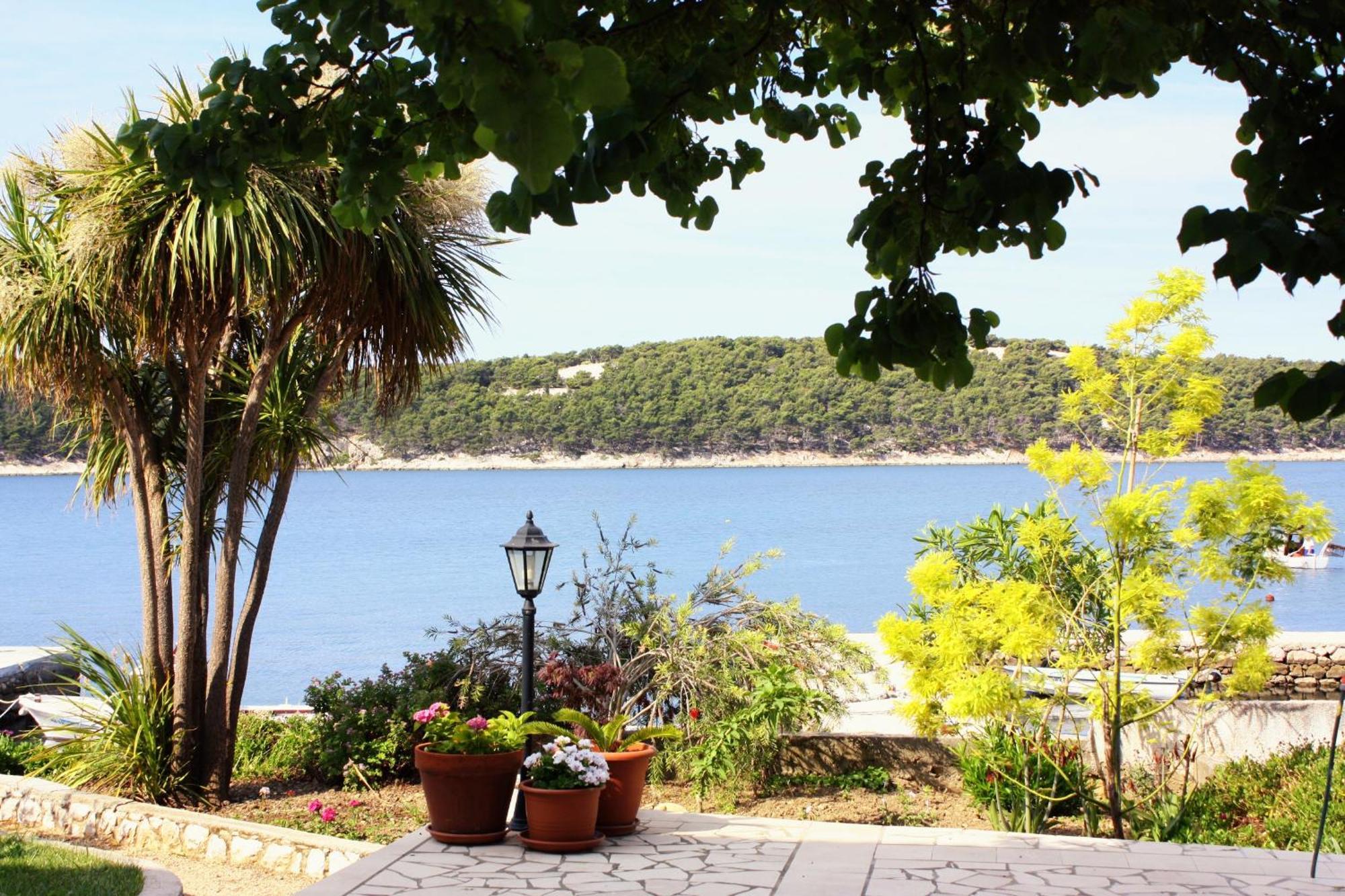 Apartments And Rooms By The Sea Barbat, Rab - 4973 Rab Town Dış mekan fotoğraf
