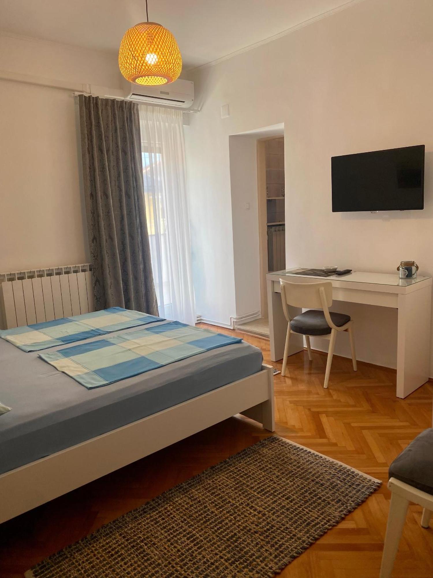Apartments And Rooms By The Sea Barbat, Rab - 4973 Rab Town Oda fotoğraf